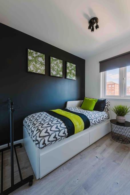 Comfysleep Aparthouse Глазгоу Екстериор снимка